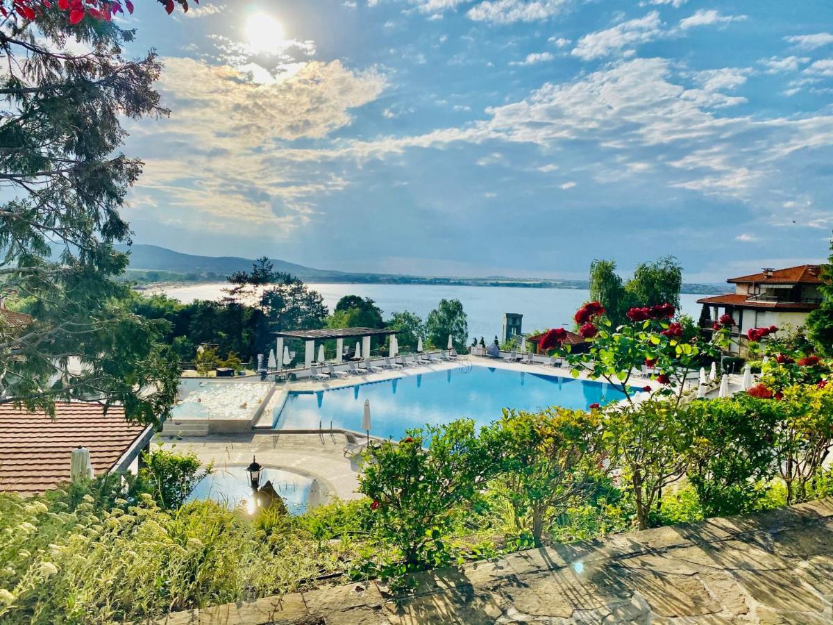 Santa Marina 2-Bedroom Apt. W/ Sea View + Terrace Sozopol Eksteriør billede